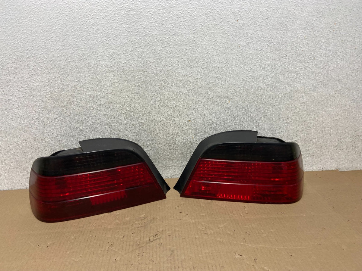1999 to 2001 BMW E38 7-Series Left+Right Set Side Tail Light AG5898 DG0
