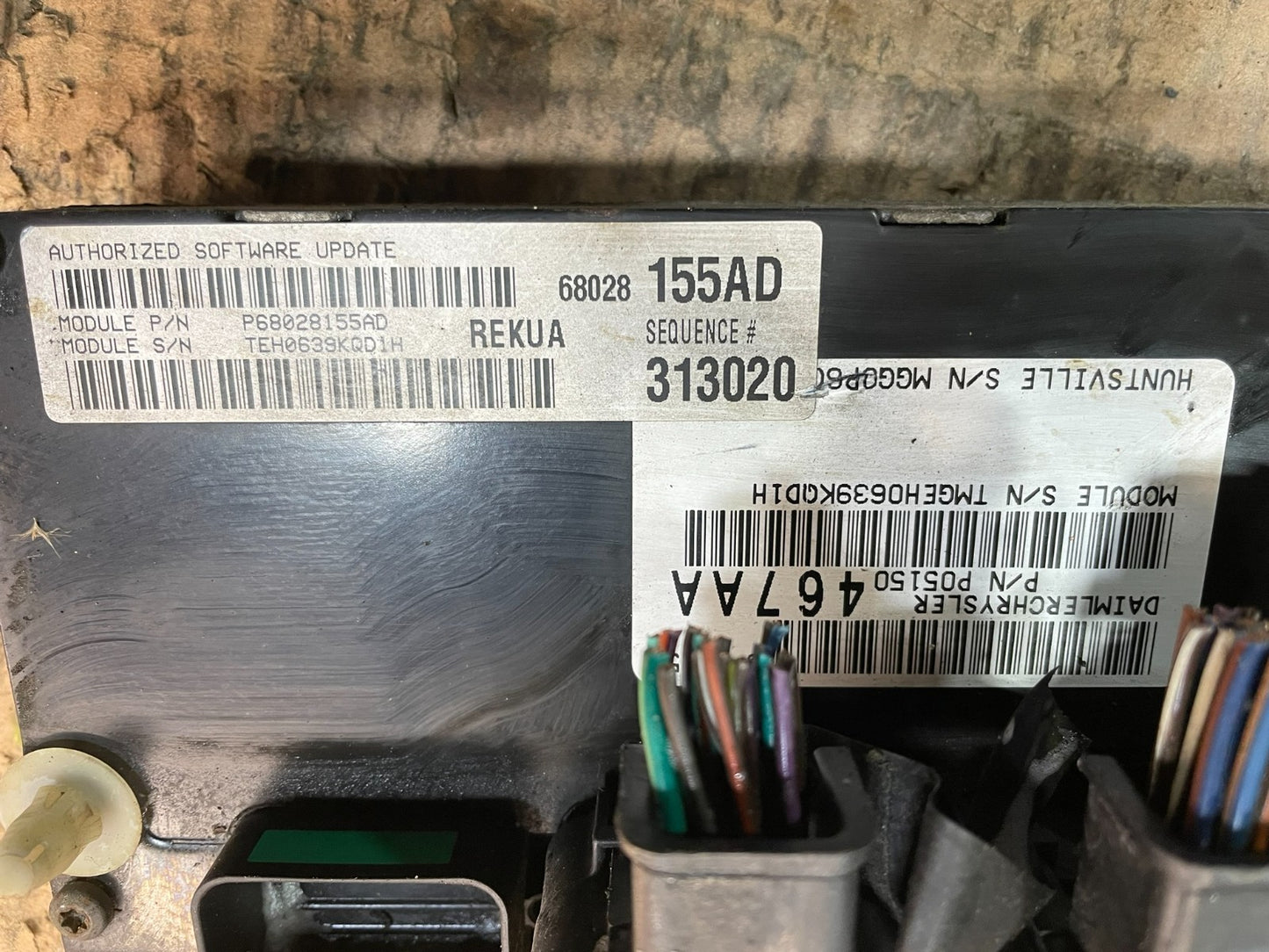 2009 to 2010 Jeep Grand Cherokee Computer Engine Control ECU ECM V2105 DW3