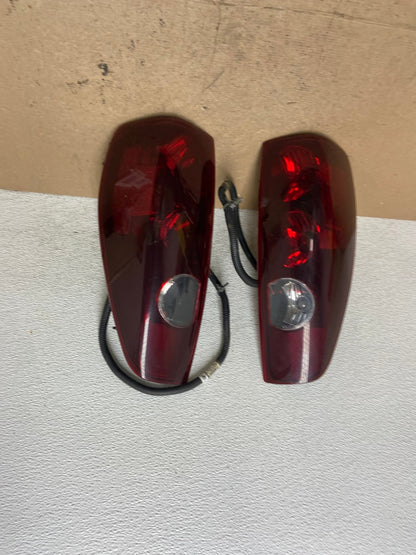 2004 to 2012 Chevrolet Colorado GMC Canyon Left+Right Set Tail Lights AF5731 LK0