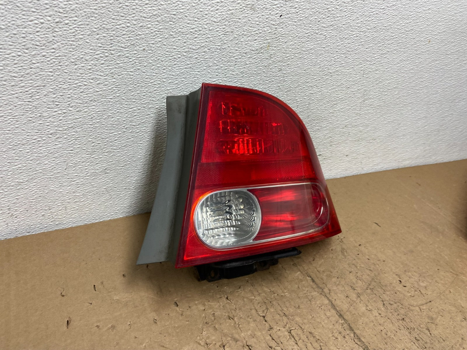2006 2007 2008 Honda Civic Right Passenger Rh Side Tail Light AC7379 DW2