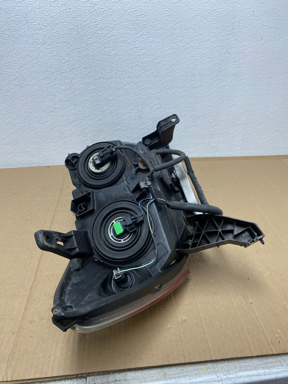 2013 to 2016 Nissan Pathfinder Left Driver LH Side Headlight Halogen OEM AB80988