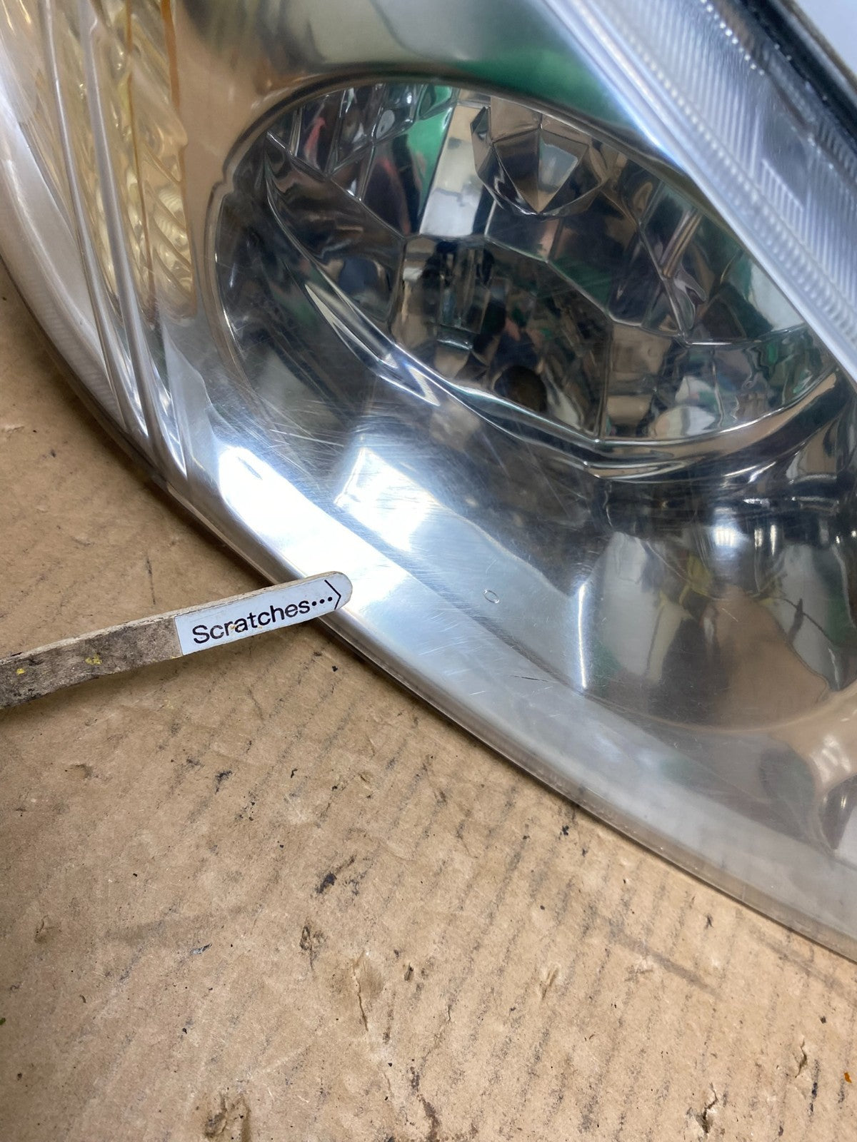 2000 to 2001 Infiniti I30 Left Right Side Headlights Halogen AC76293