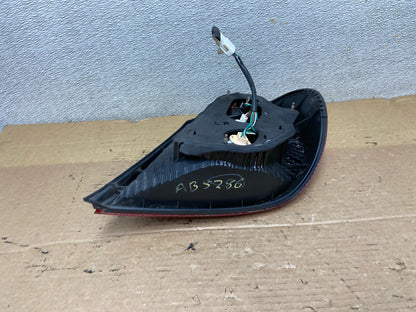 2002 2003 2004 Toyota Camry Left Driver LH Side Tail Light AB5286 LK4