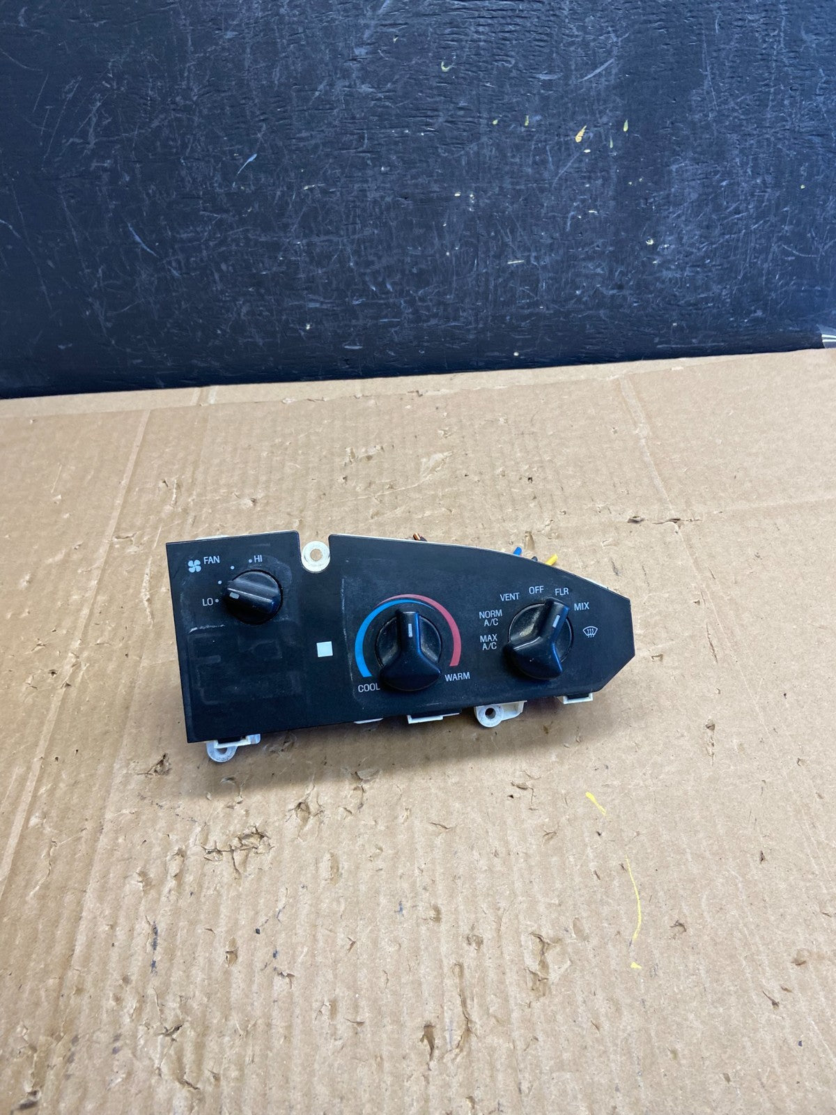 1997-2014 Ford Van Econoline E150 E250 Heater Climate Fan Control ad6796 DG0