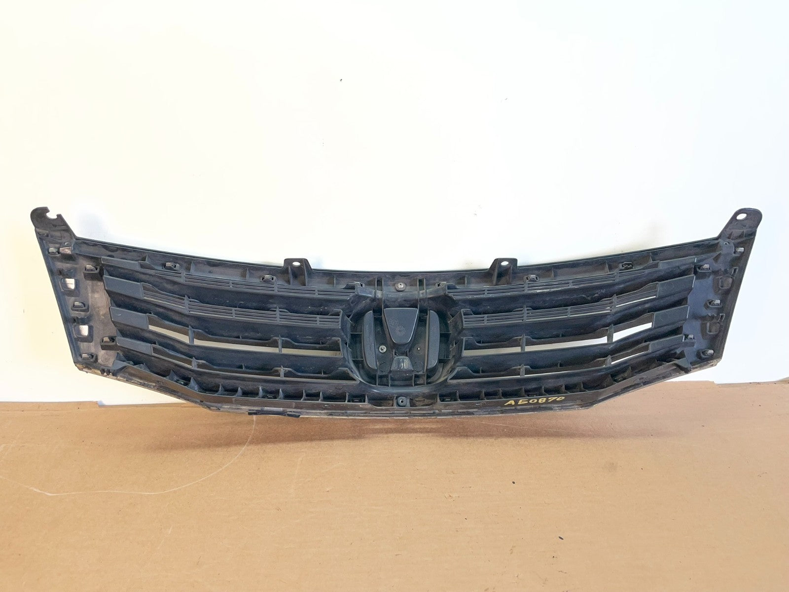 2008 2009 2010 Honda Accord Sedan Front Upper Grill Grille AG0870 DG6