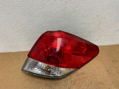 2010-2014 Subaru Outback Wagon Right Passenger Rh Side Tail Light AD1339 LK0