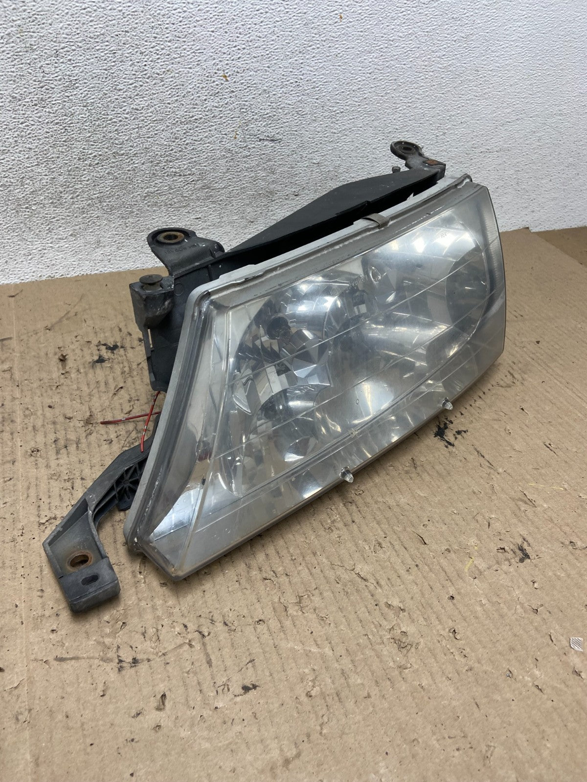 1998 to 1999 Toyota Avalon Halogen Left Driver LH Headlight AF6034 DW1