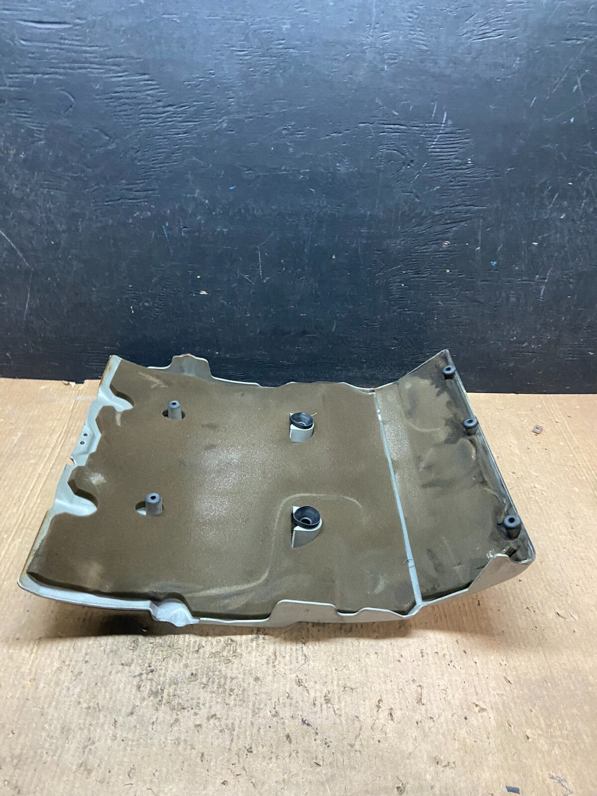 1997 to 2004 Cadillac Deville Seville Northstar Engine Motor Cover H6870 DG17