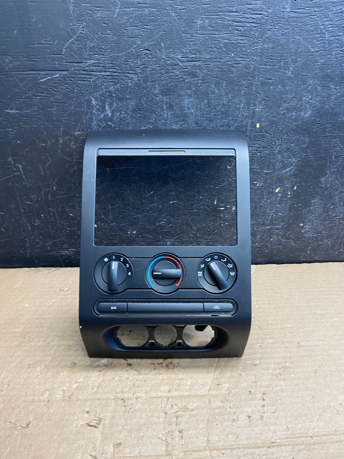 2004 to 2008 Ford F150 Radio Climate Dash Bezel Surround Black AF2230 DW0