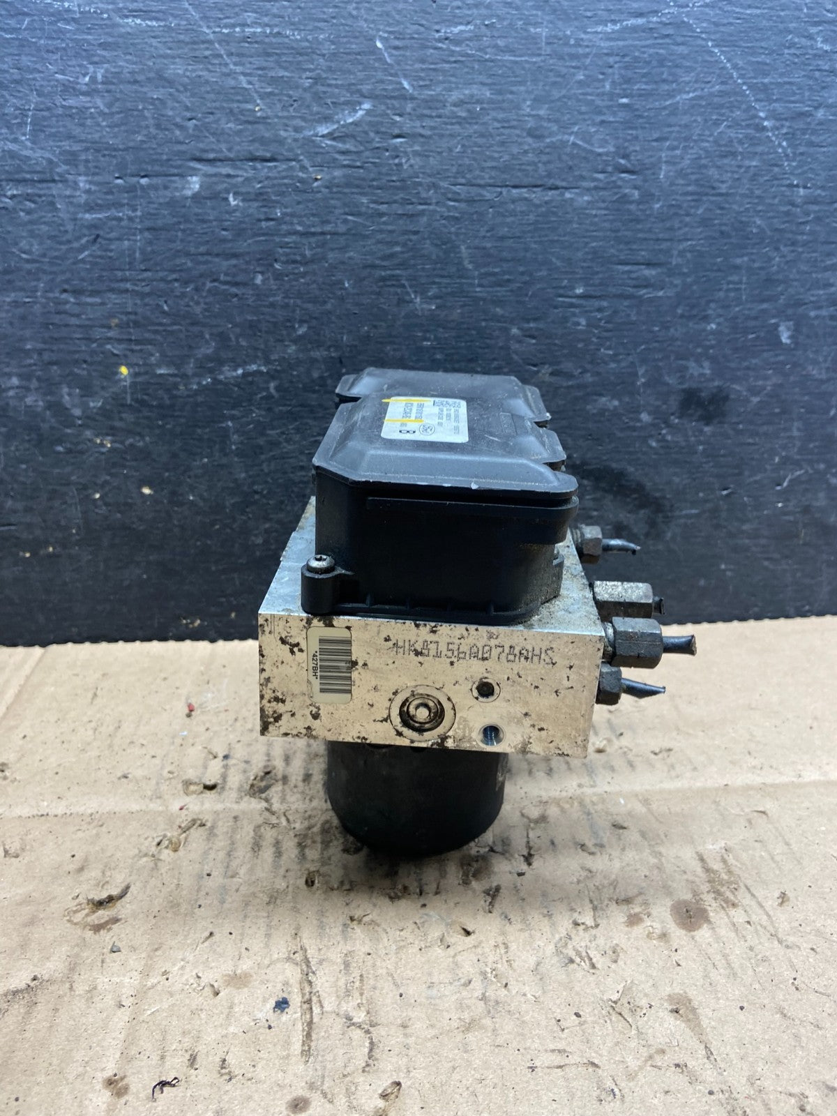 2011 - 2014 Ford E250 E350 Van  ABS Anti Lock Brake Pump Module Oem Q6113 DG1