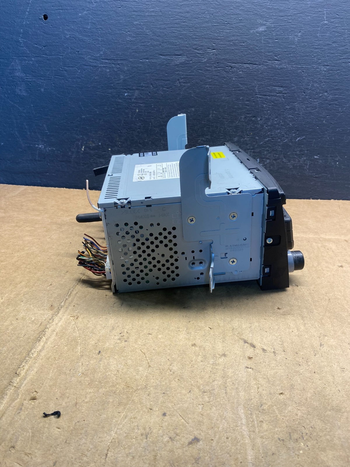 2011 to 2012 Hyundai Sonata Am Fm Cd Player Radio Receiver ad4976 DG2
