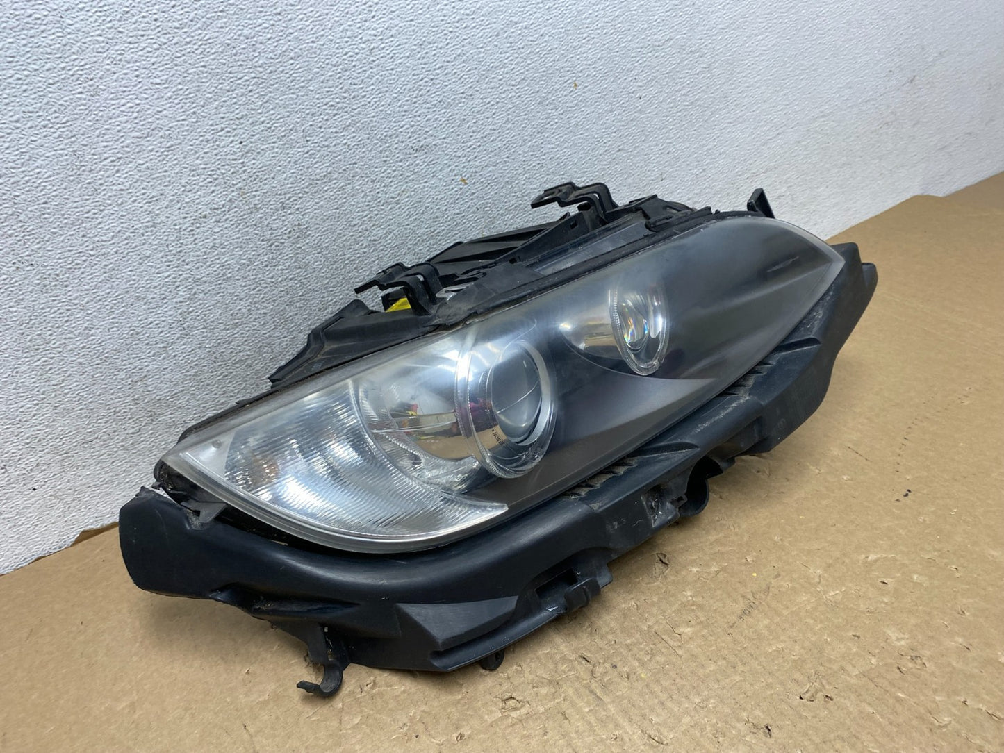 2007-2010 BMW 3-Series Coupe 335i Right Passenger Headlight Xenon HID AF7917 DW2