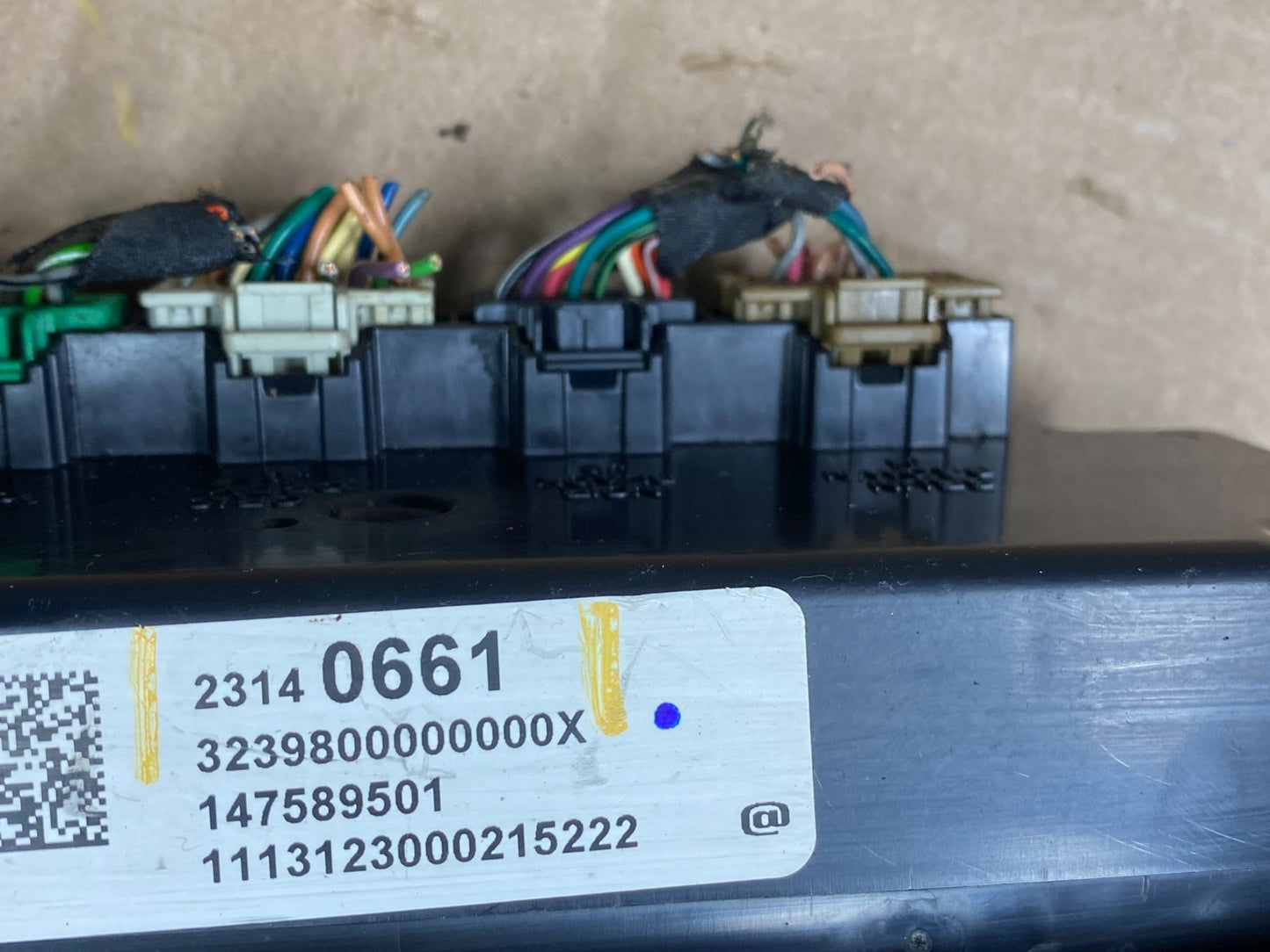2013 - 2016 GMC Acadia A/C Heater Climate Control Radio Panel Bezel OEM y9910 DG6