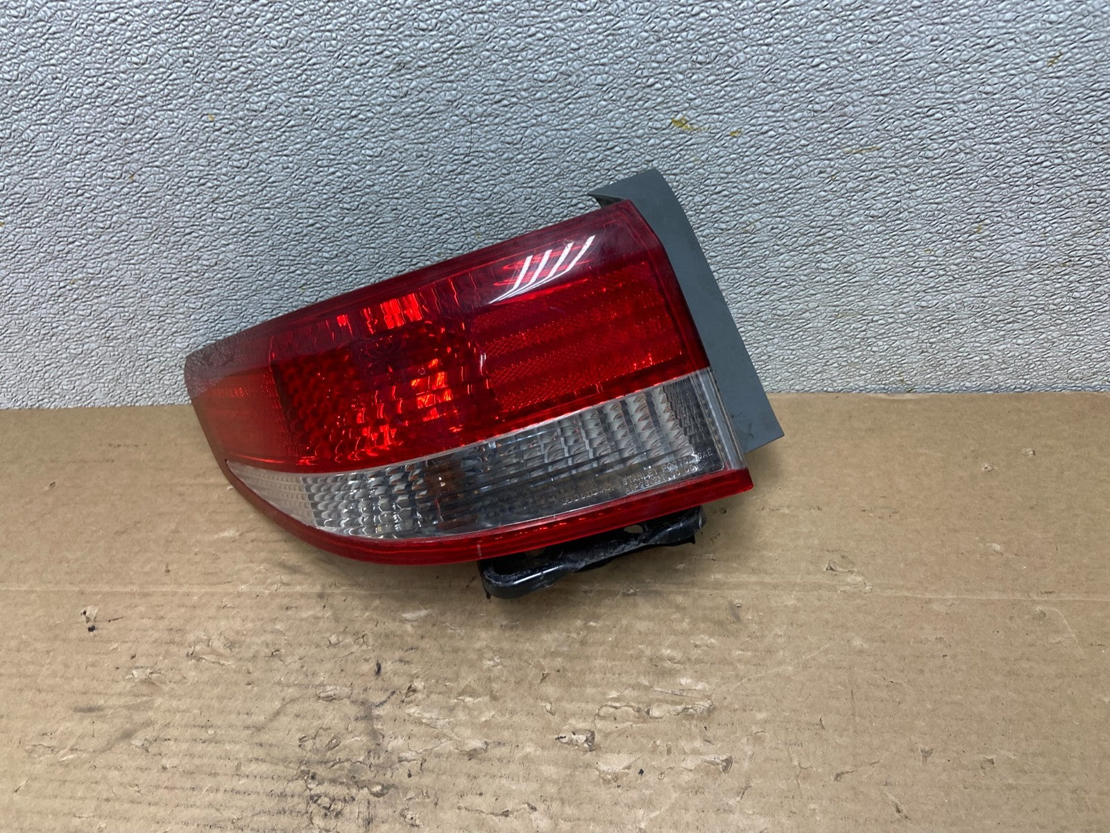 2003 to 2004 Honda Accord Sedan Left Driver Lh Side Tail light AB4676 LK1