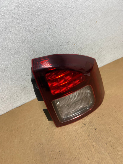 2014 - 2017 Jeep Compass Right Passenger Side Tail Light AD4689 LK2