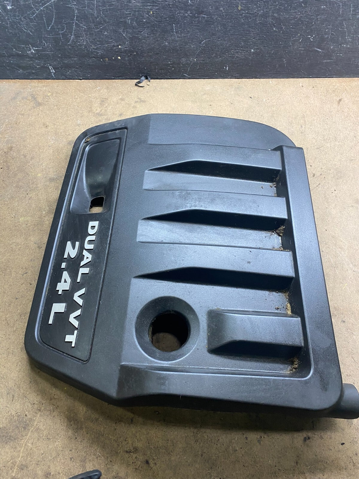 2012 to 2014 Chrysler 200 Engine Cover Top Lid Cover N0350 PS2