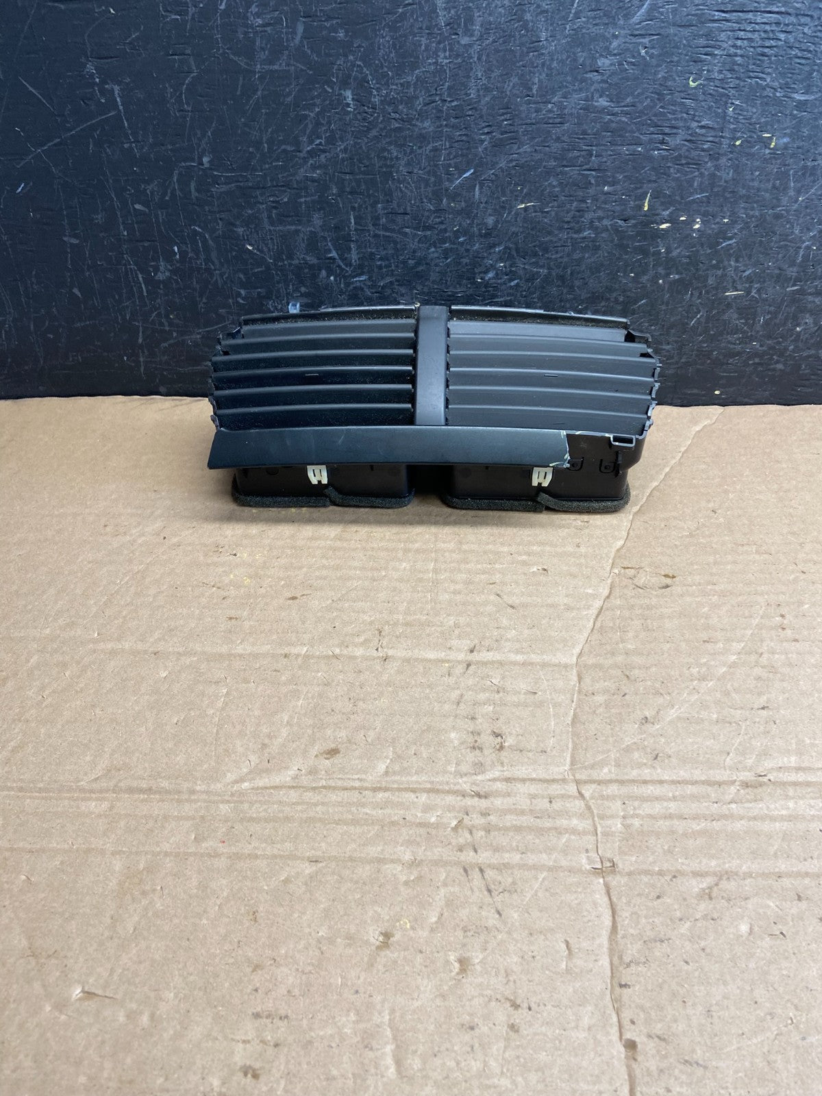 2011 to 2015 Ford Explorer Center Console Dash Air Vent AF1947 DG0