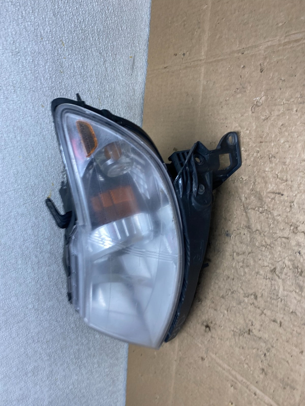 2008 - 2014  Subaru Tribeca Left Driver LH Side Halogen Headlight OEM Z1199 DG1