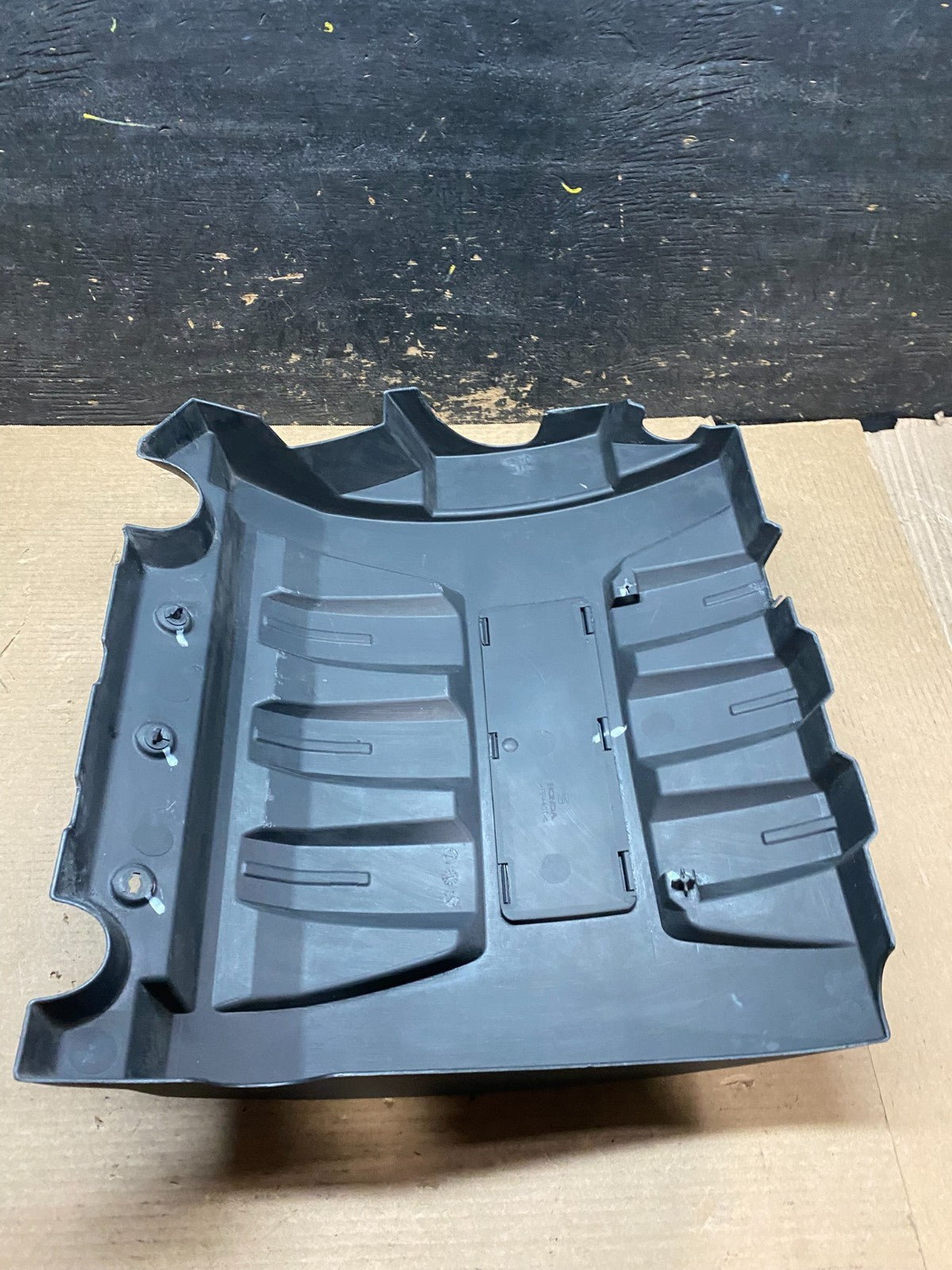 2006 to 2008 Honda Pilot Black Engine Cover OEM 3.5L V7058 DG7