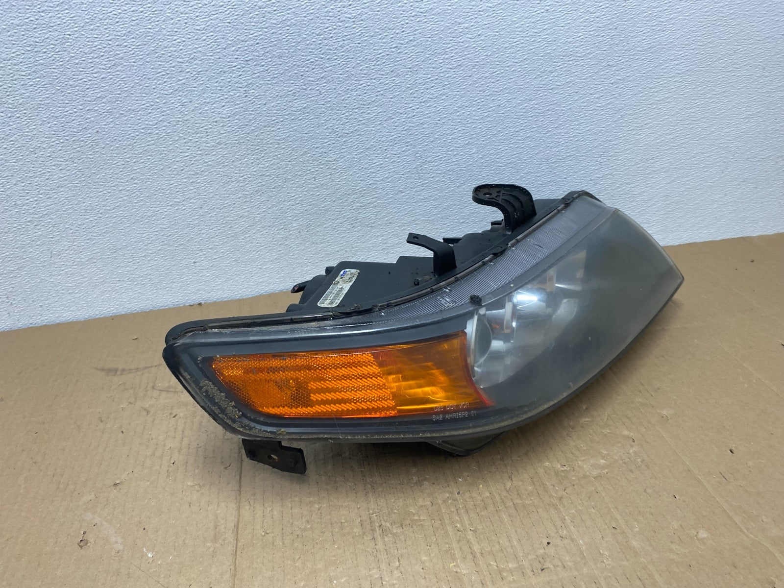 2004 - 2006 Acura TSX Right Passenger RH Side Xenon HID Headlight TYC AB8208 DW2
