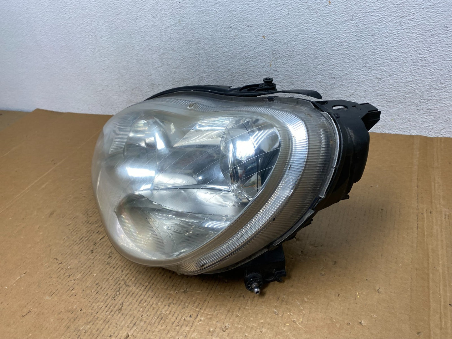 Halogen 2003-2006 Mercedes S-Class Left Driver LH Side Headlight AE1373 DW1