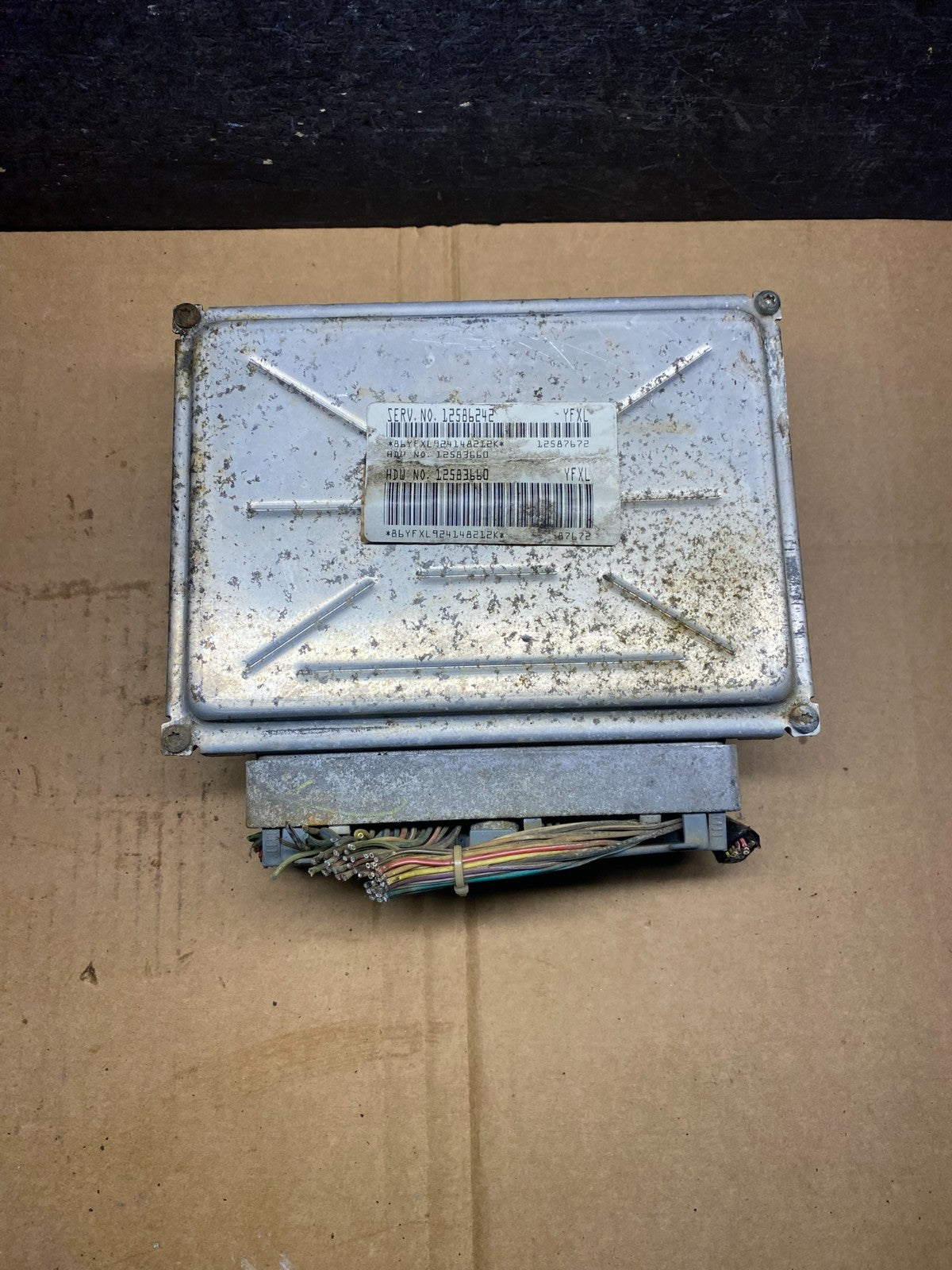 2003-2006 Chevrolet Tahoe Silverado Engine Control Unit Module ECM ECU AI9996 DW0