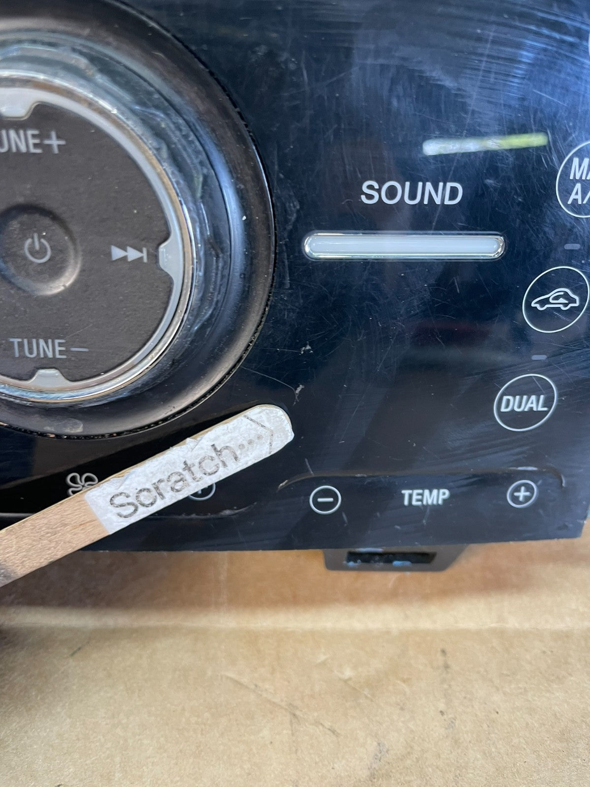 2011-2014 Ford Edge Heater Climate Control Sony Radio CD Control Dash AC4997 DG3