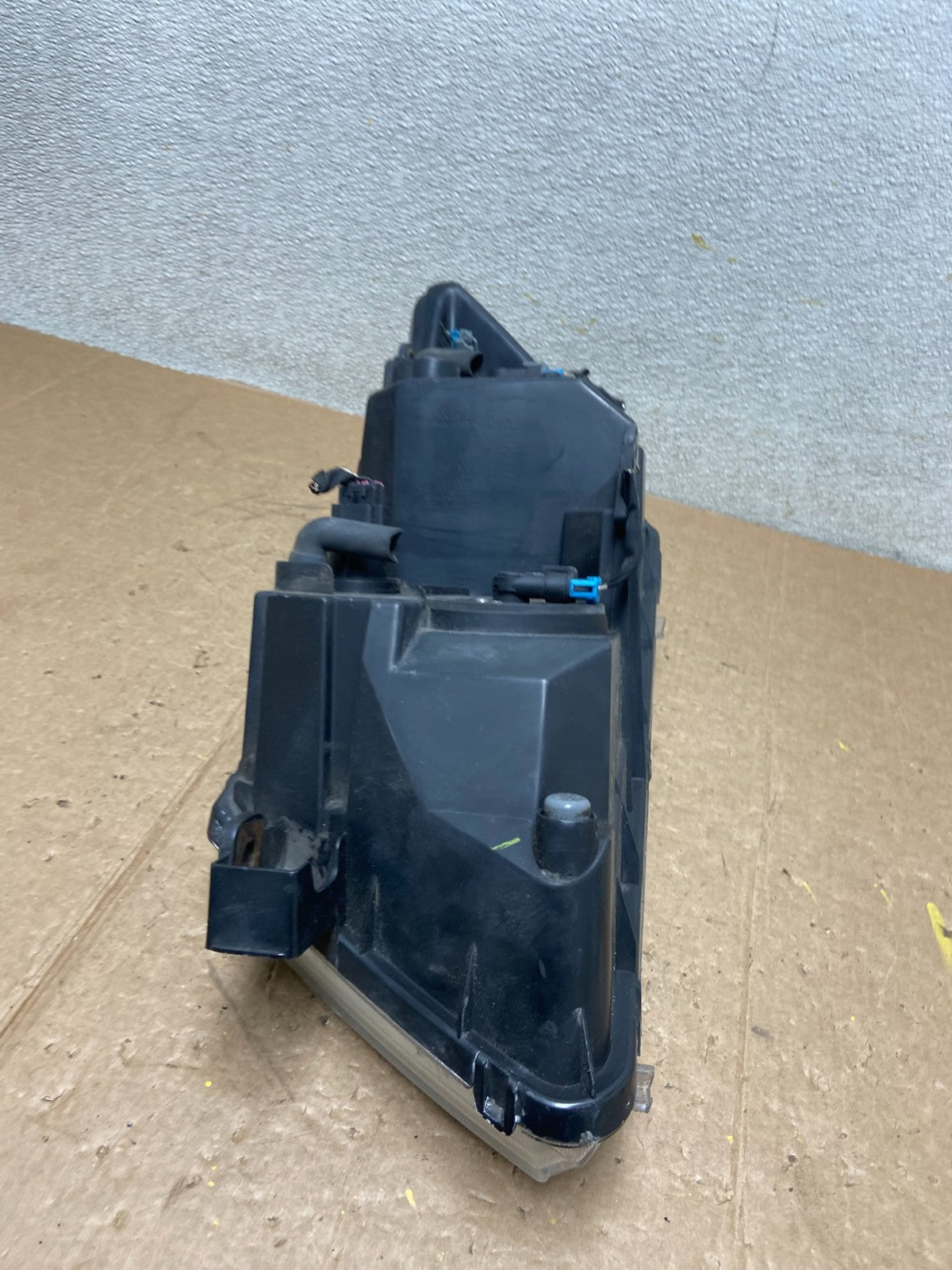 2009 to 2017 Dodge Journey Headlight Right Passenger Rh Halogen Oem AA2692 PS8