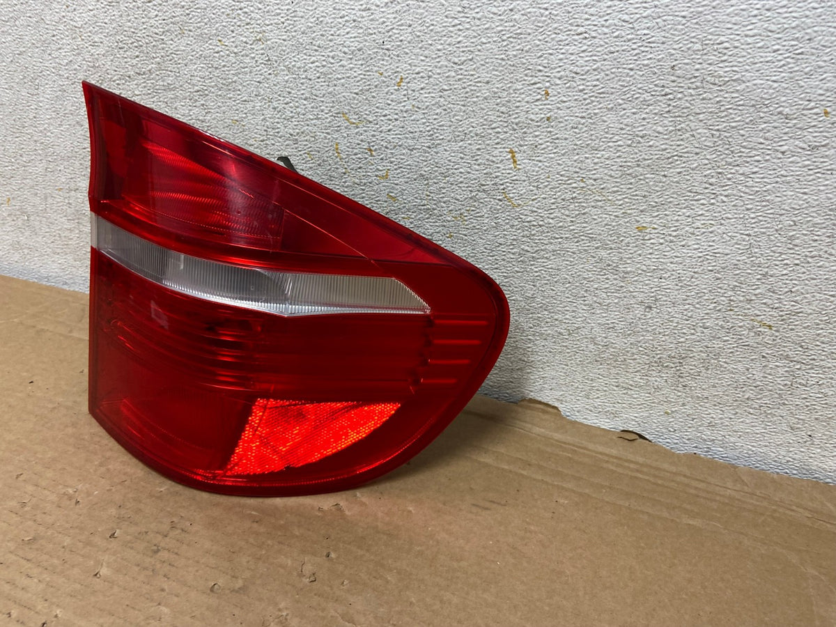 2007 to 2010 Bmw X5 E70 Right Passenger Rh Side Tail Light AH8338 LK2