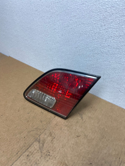 2002 2003 2004 Lexus Es300 Es330 Right Passenger Inner Tail Light AC3087 LK1