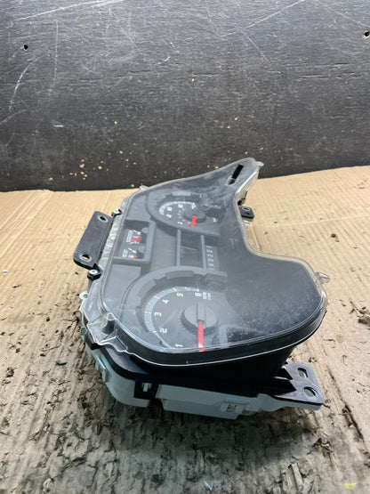 2011 2012 2013 Ford E150 E250 E350 VAN Gauge Speedometer Cluster x9842 DG6