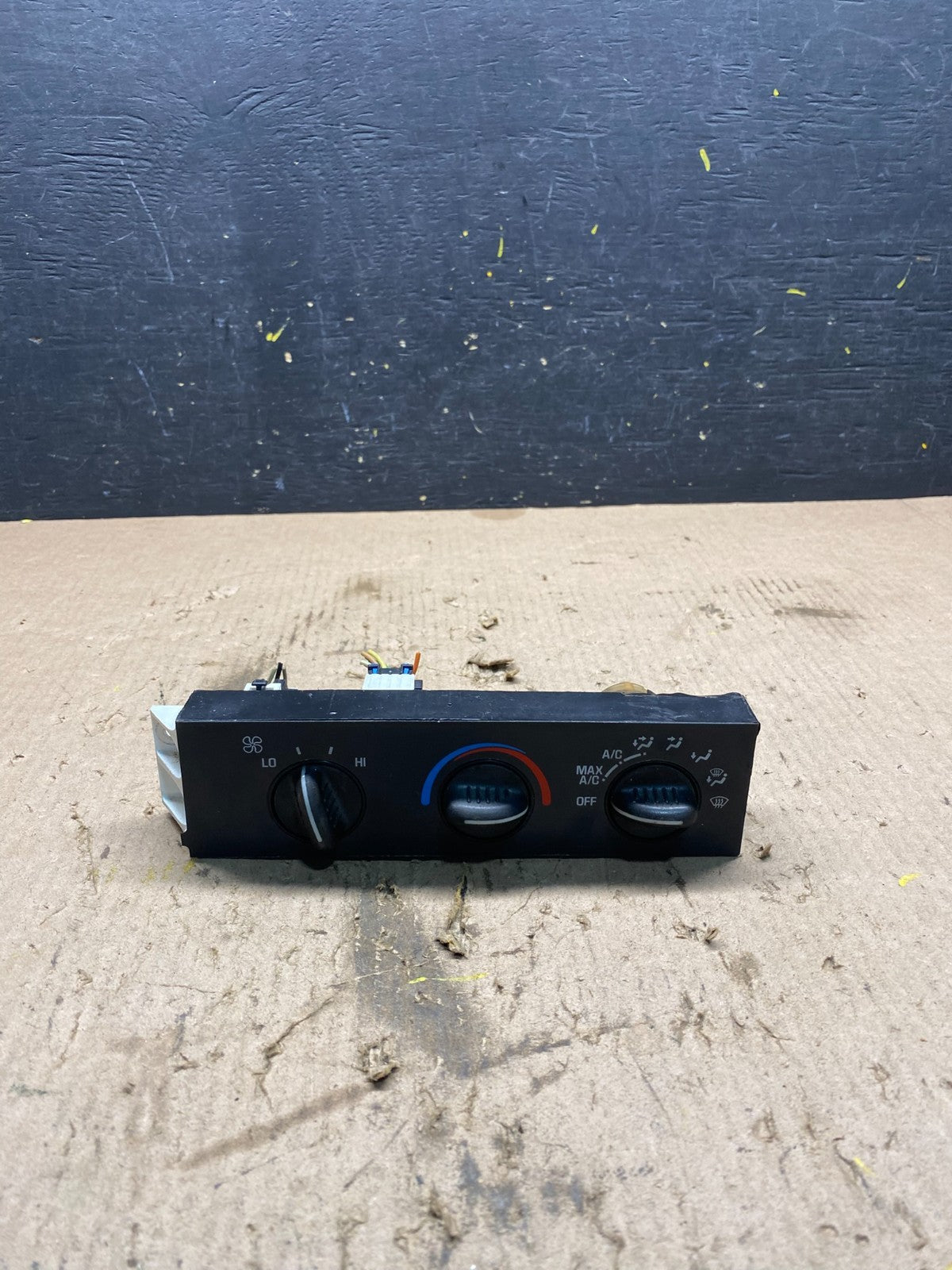 2001 - 2007 GMC Chevrolet Express 1500 Climate Control A/C Q9401 DG0