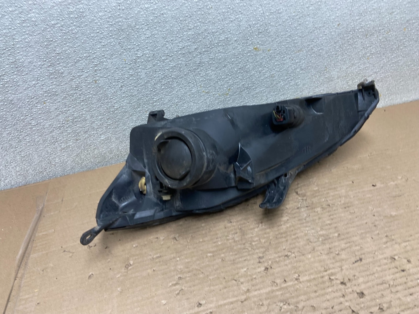 2003 to 2004 Ford Focus Right Passenger RH Black Headlights Halogen AA9493 DG4