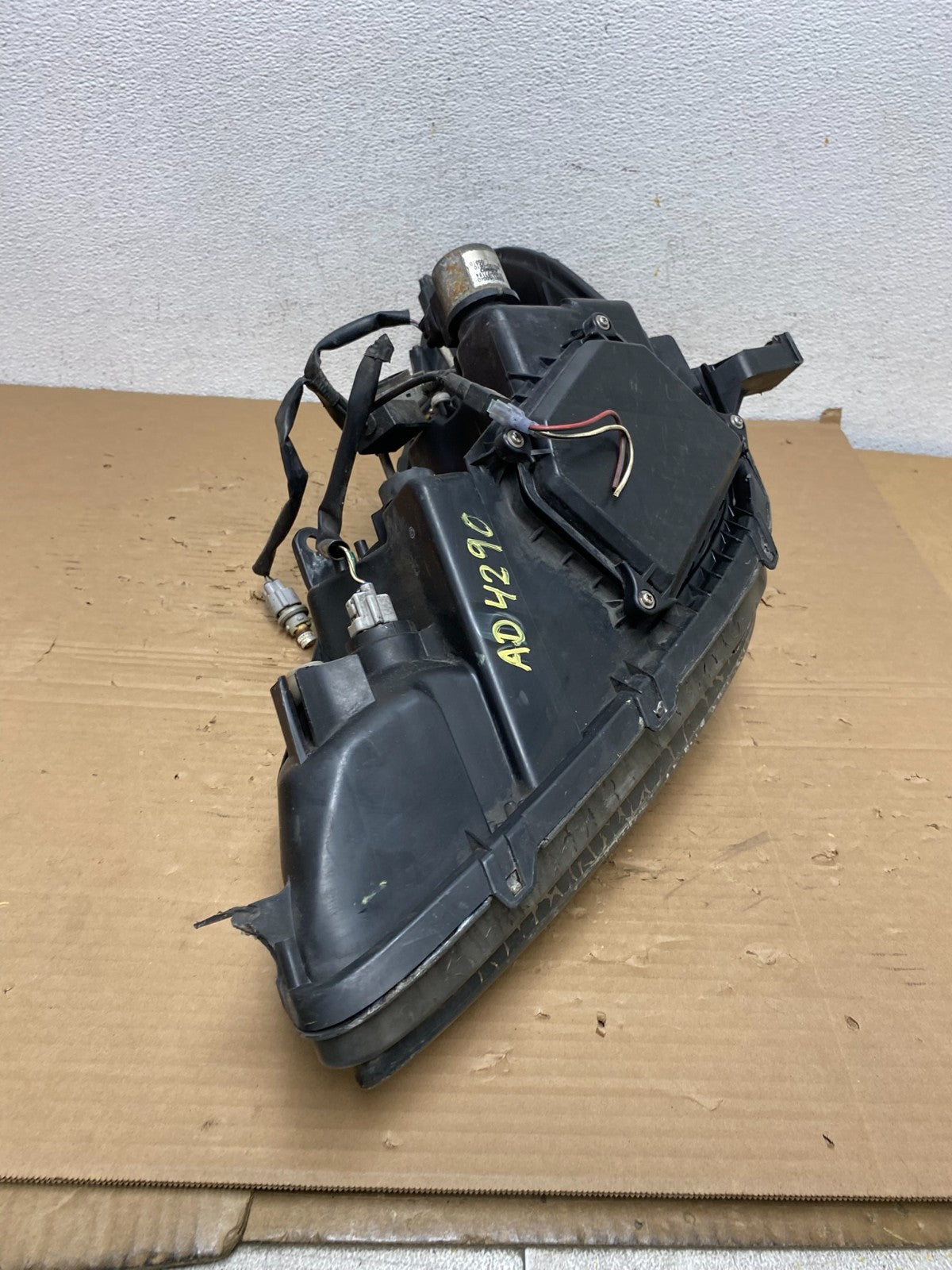2002 - 2004 Lexus Es300 Es330 Right Passenger Headlight Hid Xenon AD4290 DW10