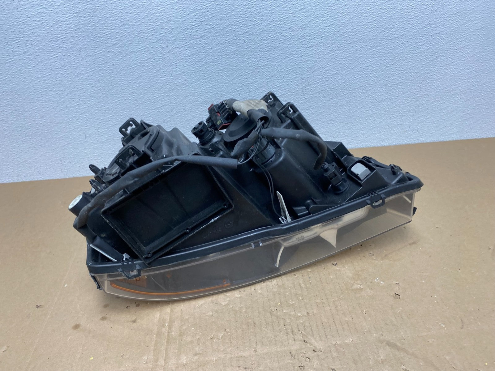 2003-2013 Volvo XC90 Left Driver LH Side Halogen Headlight Oem AB6896 DW8
