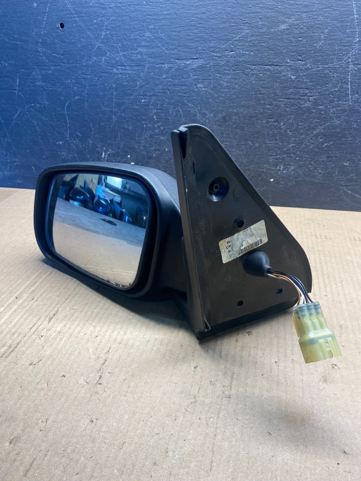 1998 to 2004 Land Rover Discovery Left Driver Door Mirror AE6343 DW10