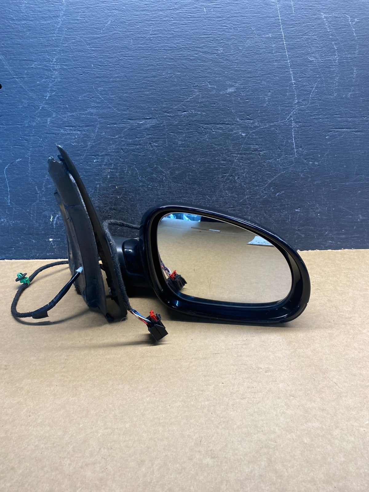 2006-2009 Volkswagen Golf GTI Right Passenger Rh View Door Mirror AD98588