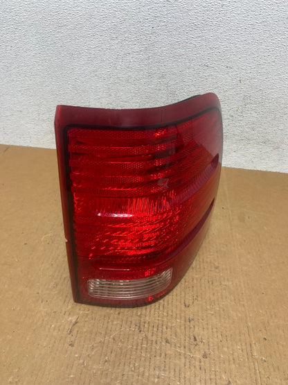 2002 to 2005 Ford Explorer Right Passenger Rh Side Tail light AE0544 LK2