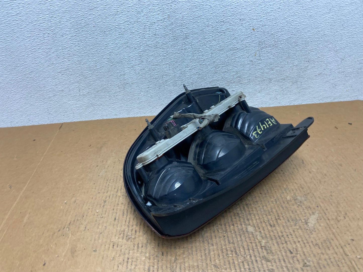 2002 to 2009 Chevrolet Trailblazer Left Driver LH Side Tail Light AE1473 LK4