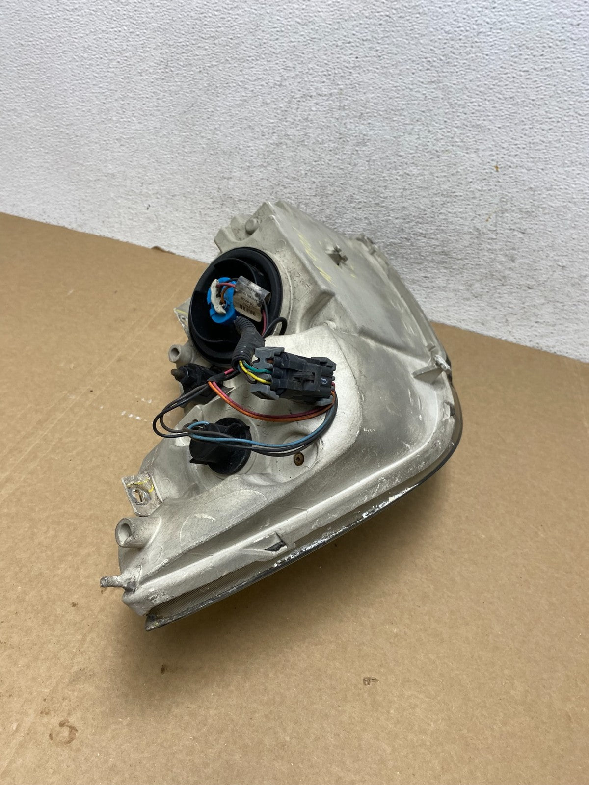2005-2010 Chevrolet Cobalt Sedan Left Driver LH Halogen Headlight AF9901 DW7