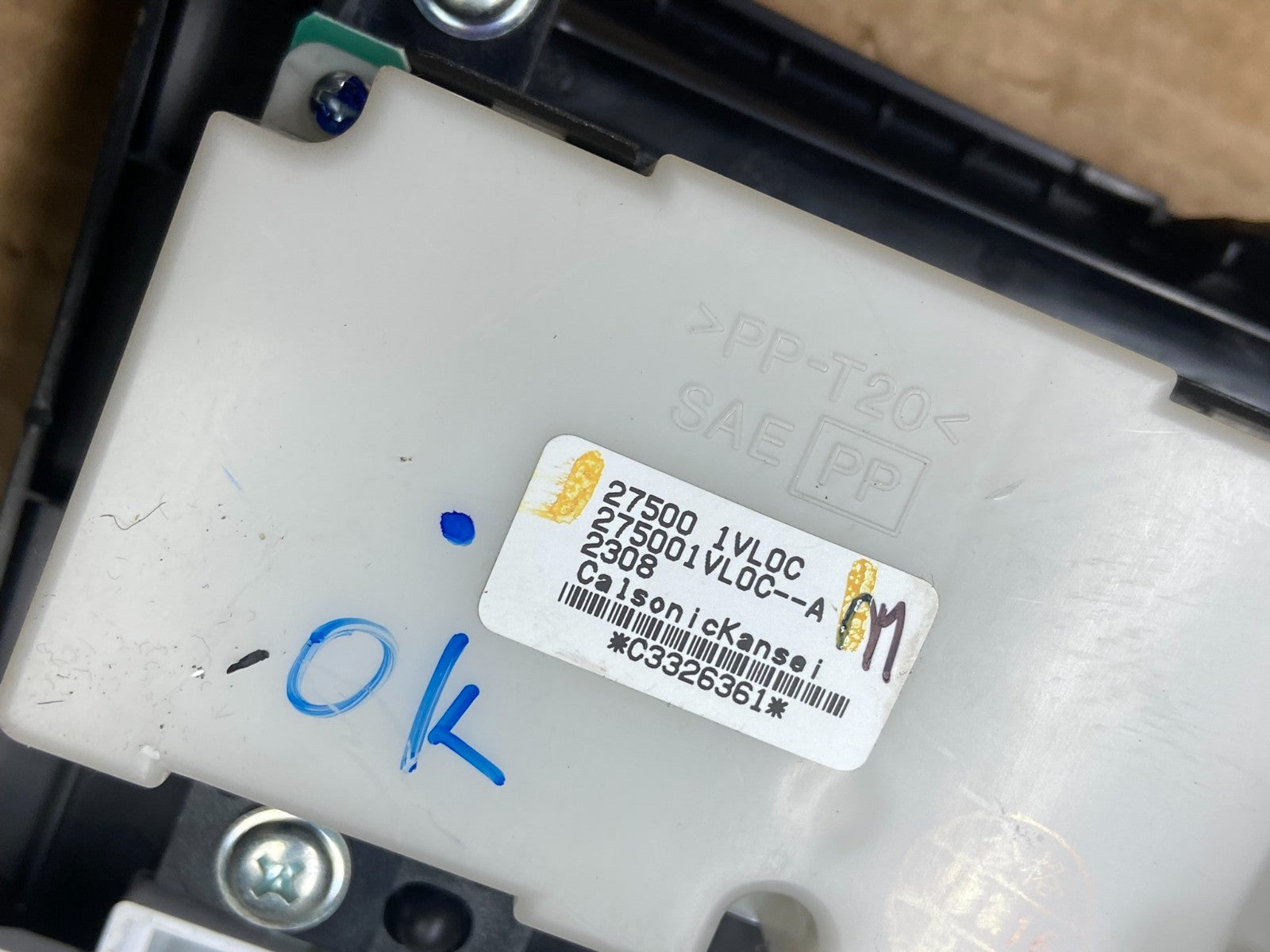 2011 to 2015 Nissan Rogue Heater Temperature AC Climate Control OEM Z4193 DG5