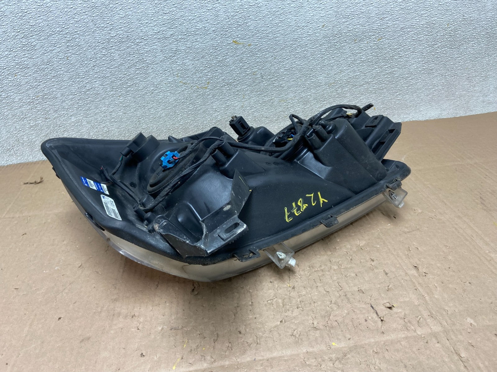 2004 to 2007 Nissan Armada Left Driver Lh Side Headlight Halogen Y2877 DW8