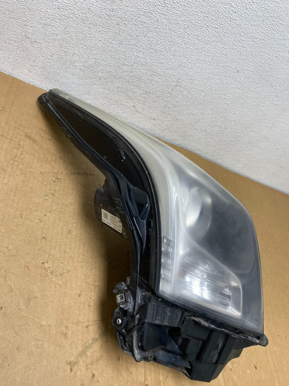 2013 to 2018 Cadillac Ats Right Passenger RH Side Halogen Headlight OE AC8611 DG2