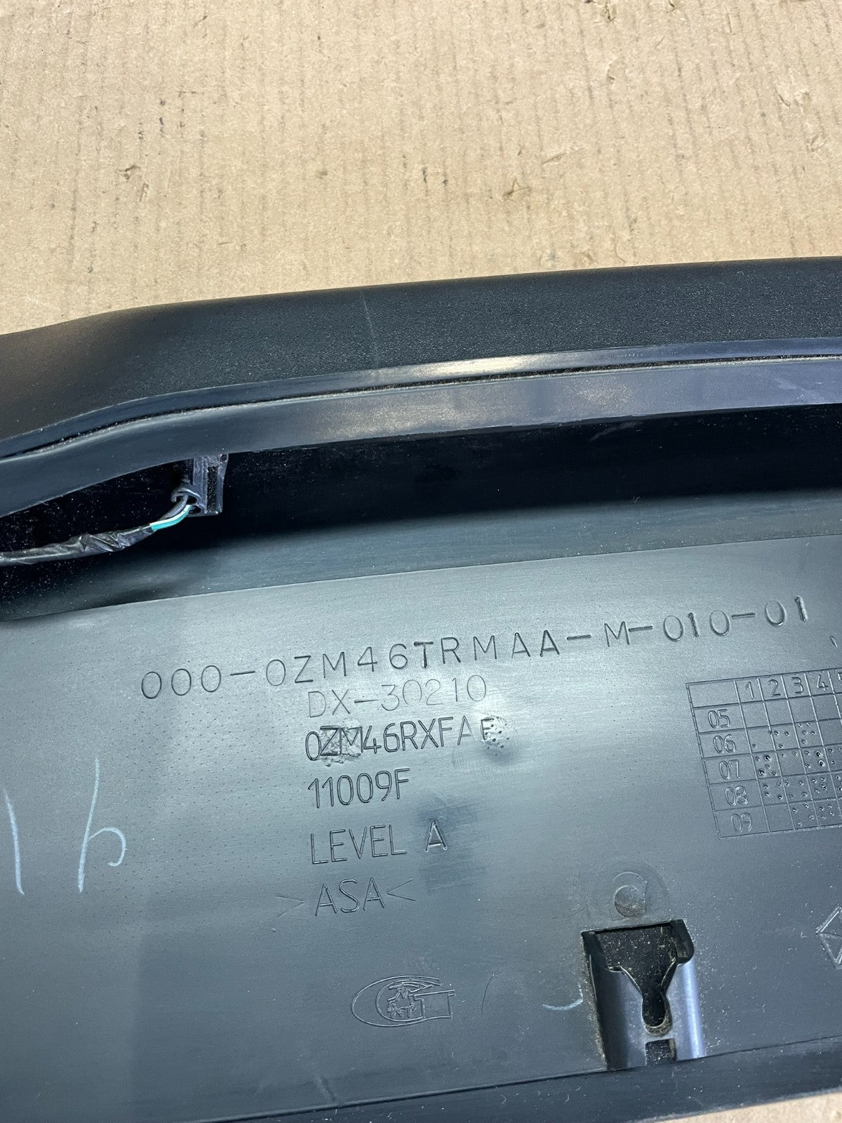 2007 to 2010 Jeep Compass Spoiler 3RD Third Break Light Rear OEM aa2160 DG7
