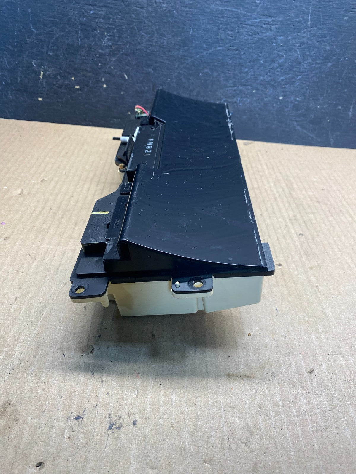 1996 to 1997 Ford Crown Victoria Speedometer Cluster Gauge AG3956 DW2