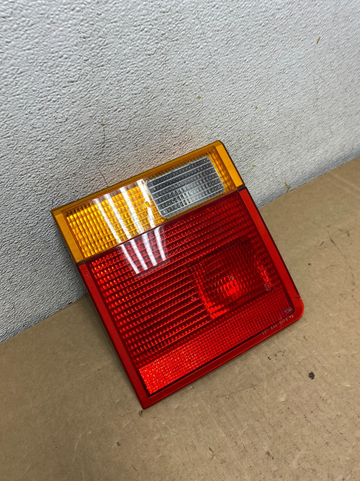 1995 to 1999 Range Rover P38 Left Driver LH Side Inner Tail Light Oem O5021 DW2