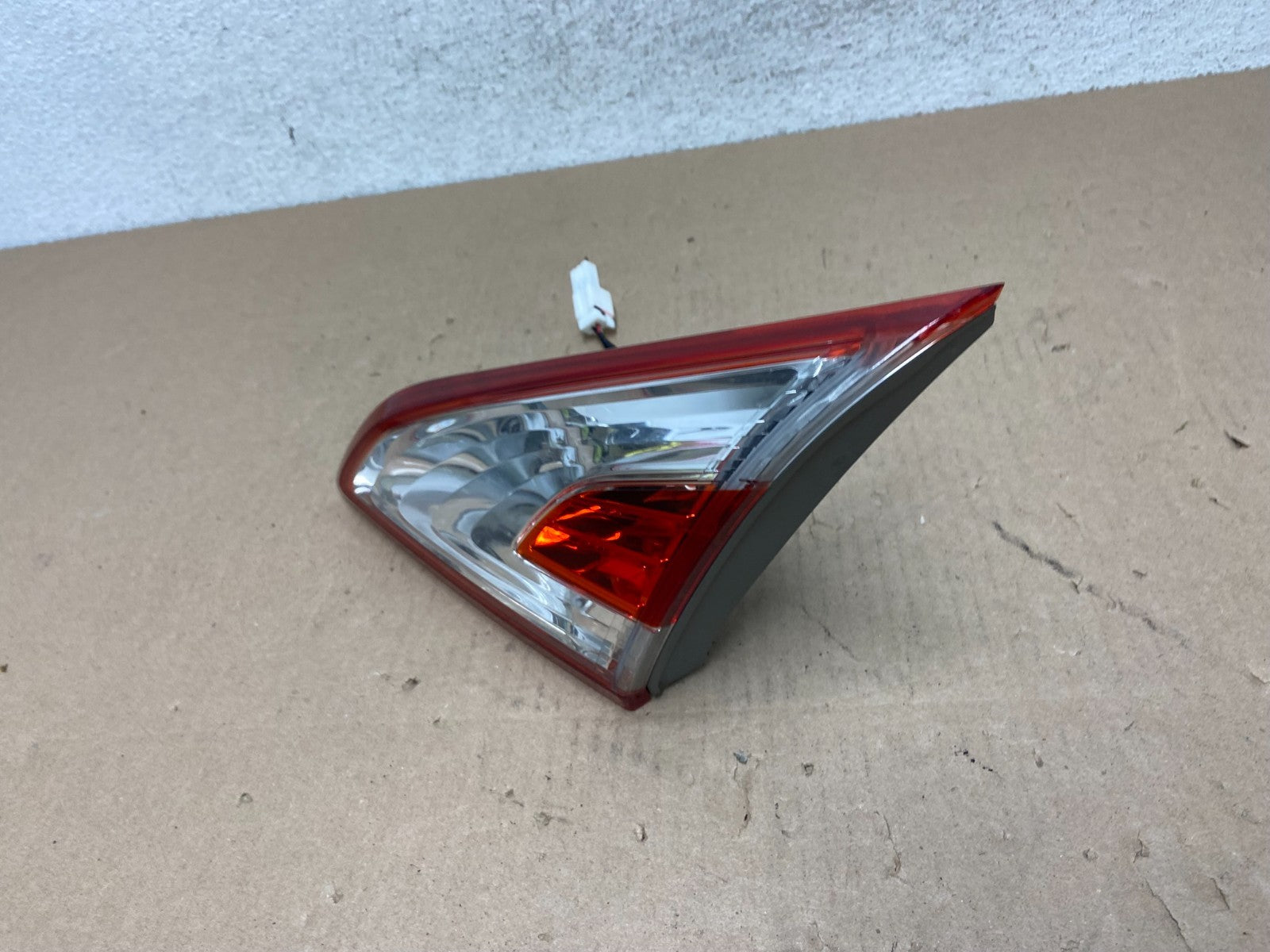 2011-2014 Nissan Murano Right Passenger RH Side Inner Tail Light AG5786 DW1