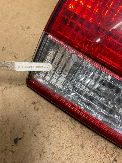2001 2002 2003 Toyota Sienna Left Driver Lh Side Inner Tail Light OEM X8996 DW4