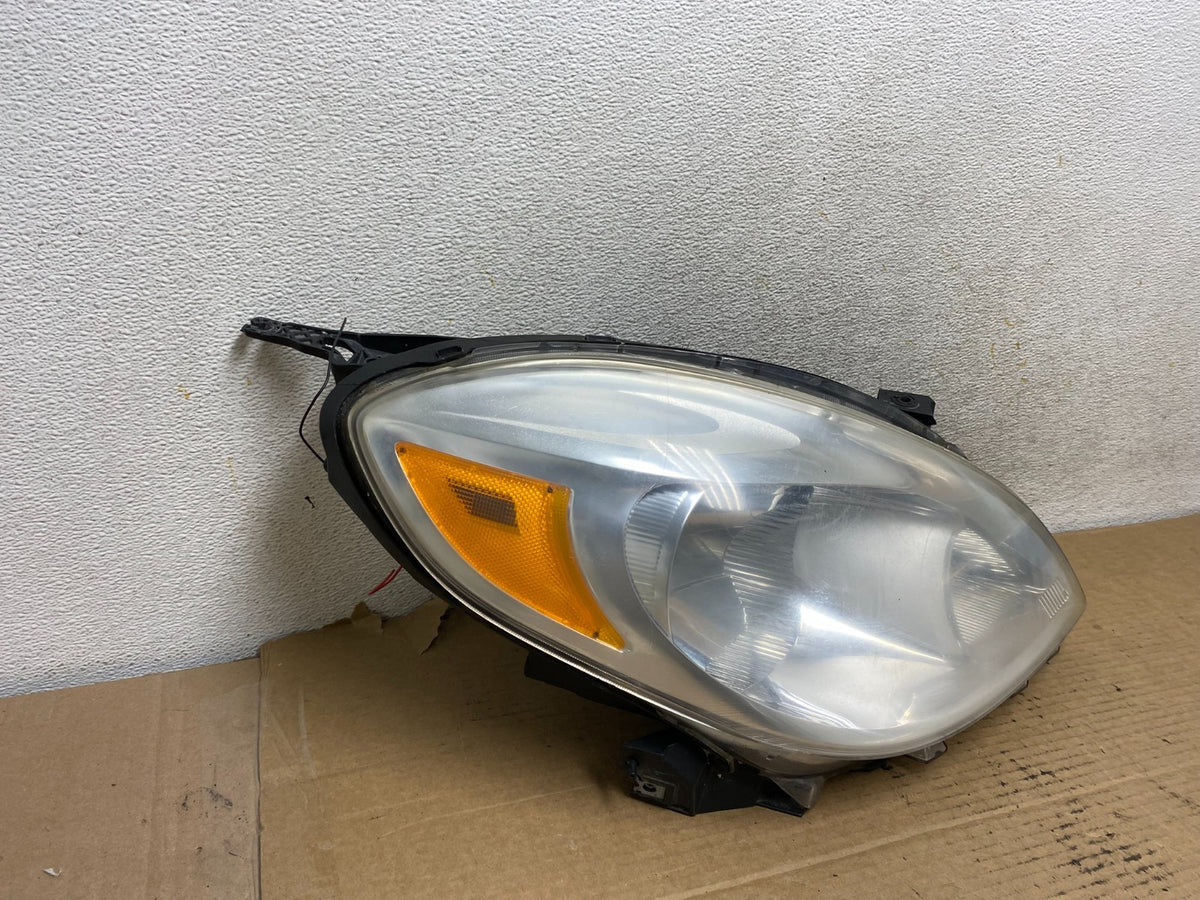 2012 2013 2014 Nissan Versa Note Sedan Headlight Right Passenger Rh AH4053 DW1