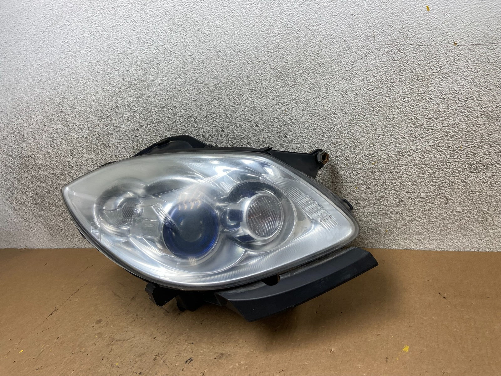 2008-2012 Buick Enclave Right Passenger Headlight Xenon Hid Two Ballast Z7996 DW1